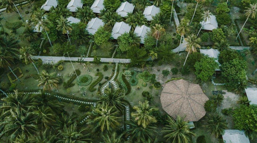 Varenye Resort Spotlight: 🏝️ Mafiya’s Resort (Koh Rong) – A Hidden Island Escape